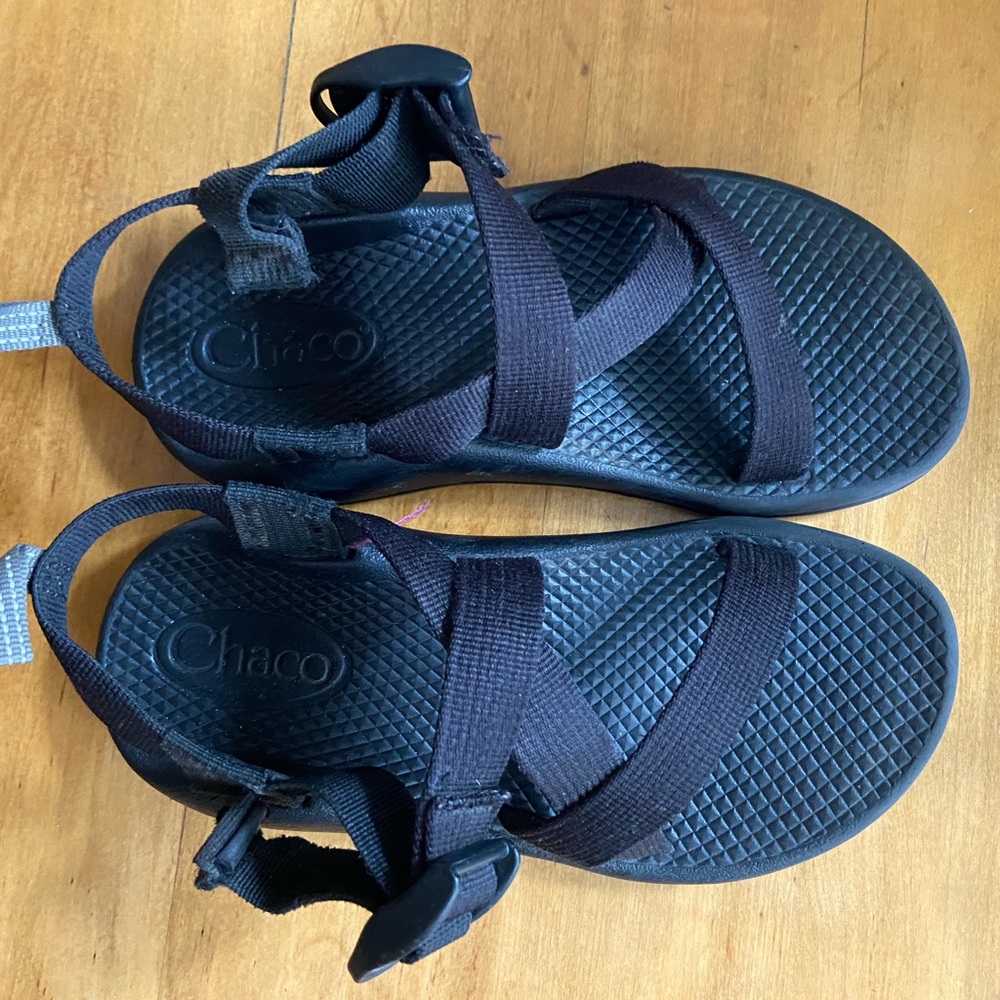 Kids size 1 Chacos